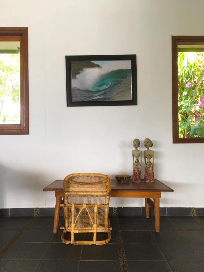 Merdeka House Maluk Esterno foto