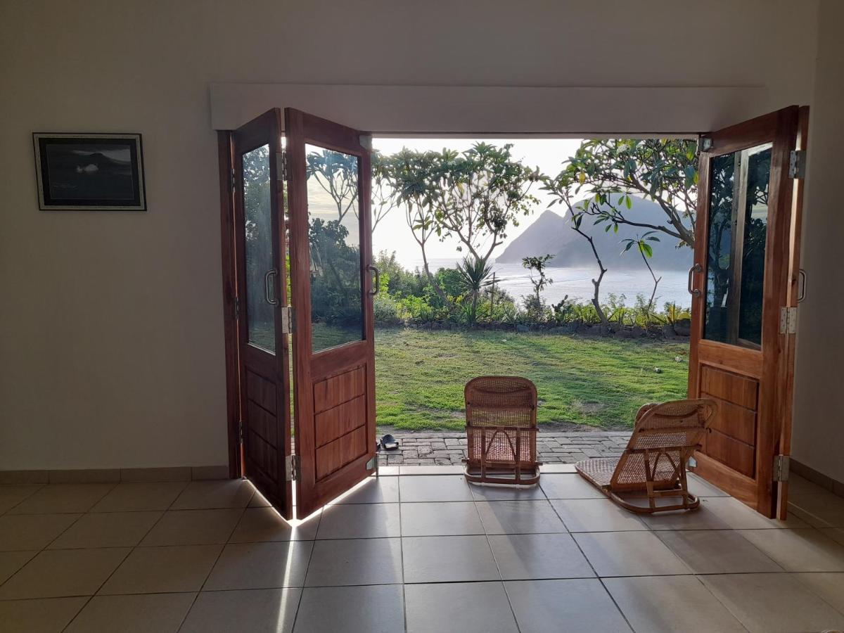 Merdeka House Maluk Esterno foto