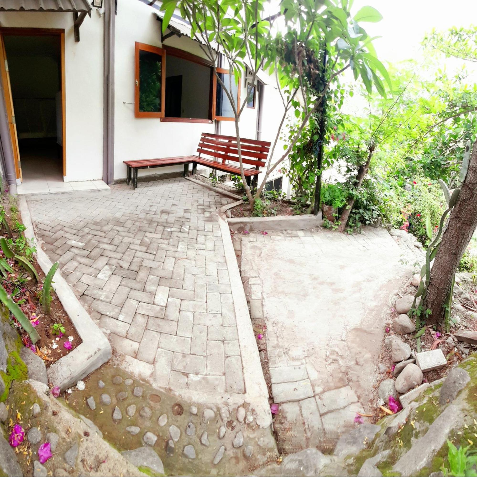 Merdeka House Maluk Camera foto